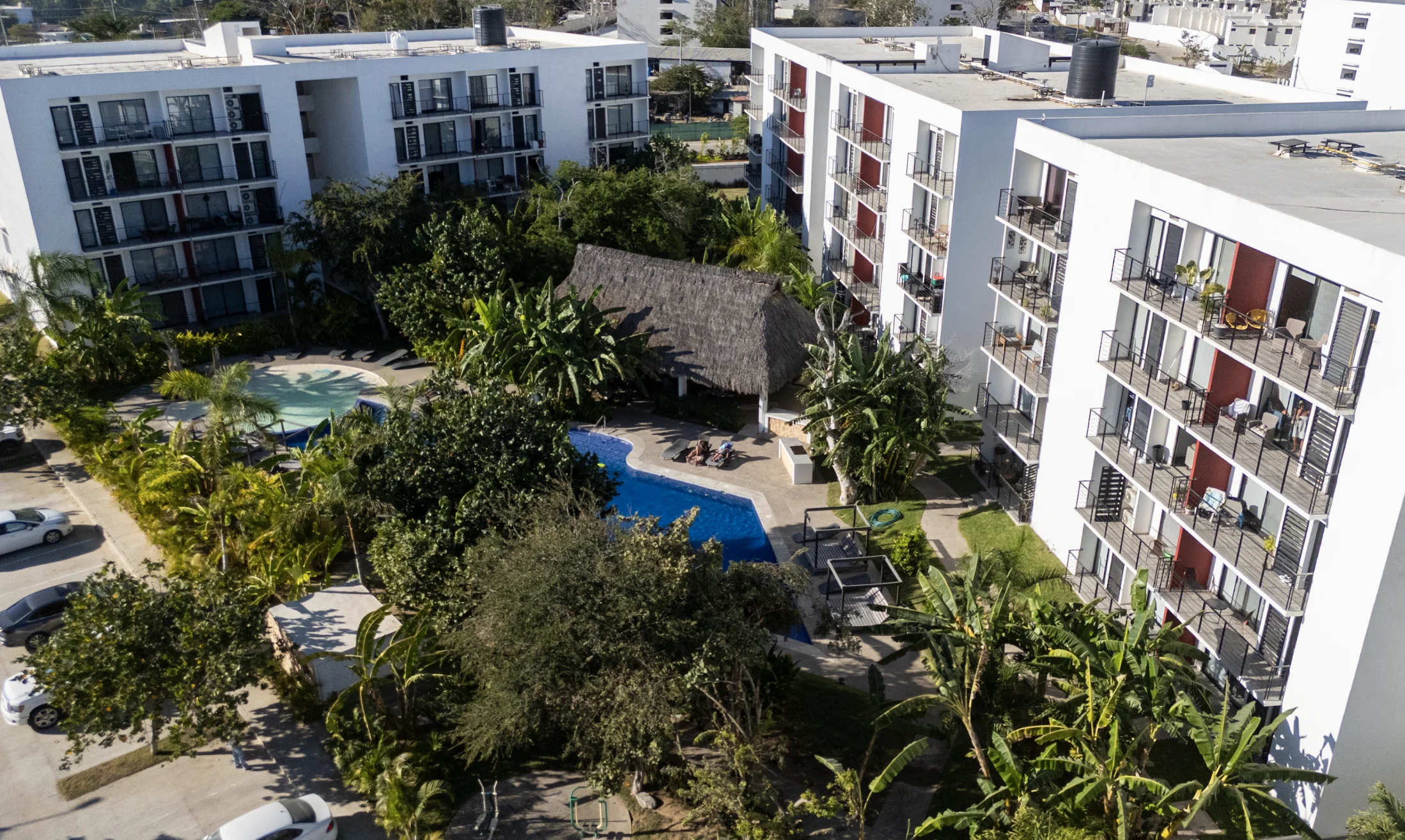 Acceso vehicular Aldea Hortus